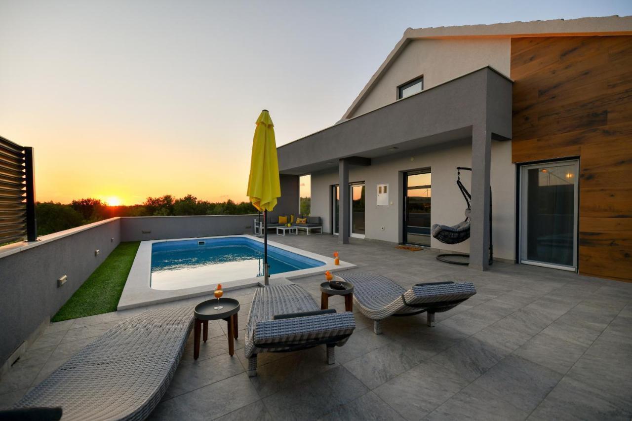 Luxurious Villa Natali Pridraga Екстериор снимка