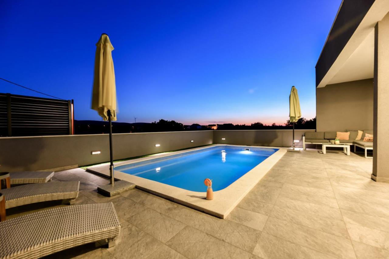Luxurious Villa Natali Pridraga Екстериор снимка